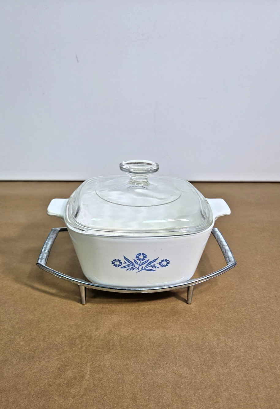 Vintage Corning Ware Blue Cornflower 1.75 Qt Casserole Set with Lid & Cradle